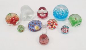 10 assorted paperweights to include one in the form of peacock, etc (10)