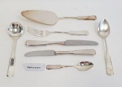 Viners silver plated canteen for 12 covers with thread design