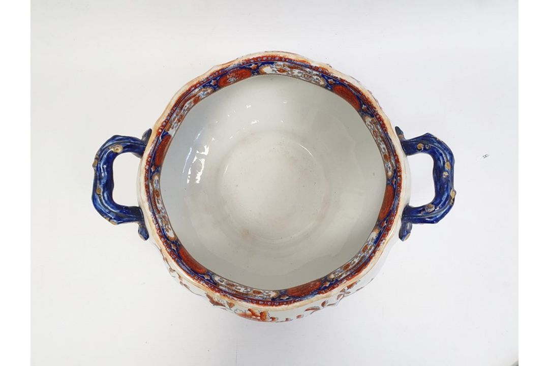 19th century Alcocks Indian ironstone two-handled soup tureen and cover and pair matching soup - Image 4 of 11