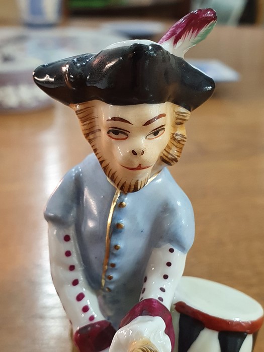 Limoges porcelain cachou box in the form of a rabbit with vegetable, 8cm high and continental - Image 3 of 26