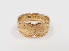 Victorian 18ct gold memorial ring, Chester 1886 with engraved dedication (rubbing to engraving and