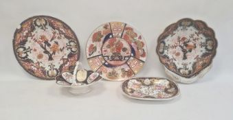 Group of English porcelain, circa 1820, comprising a Chamberlains Worcester Imari pattern plate,