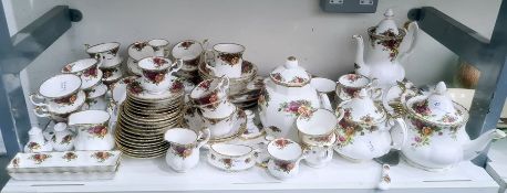 Royal Albert bone china Old Country Roses pattern part tea service, 20th century printed green and