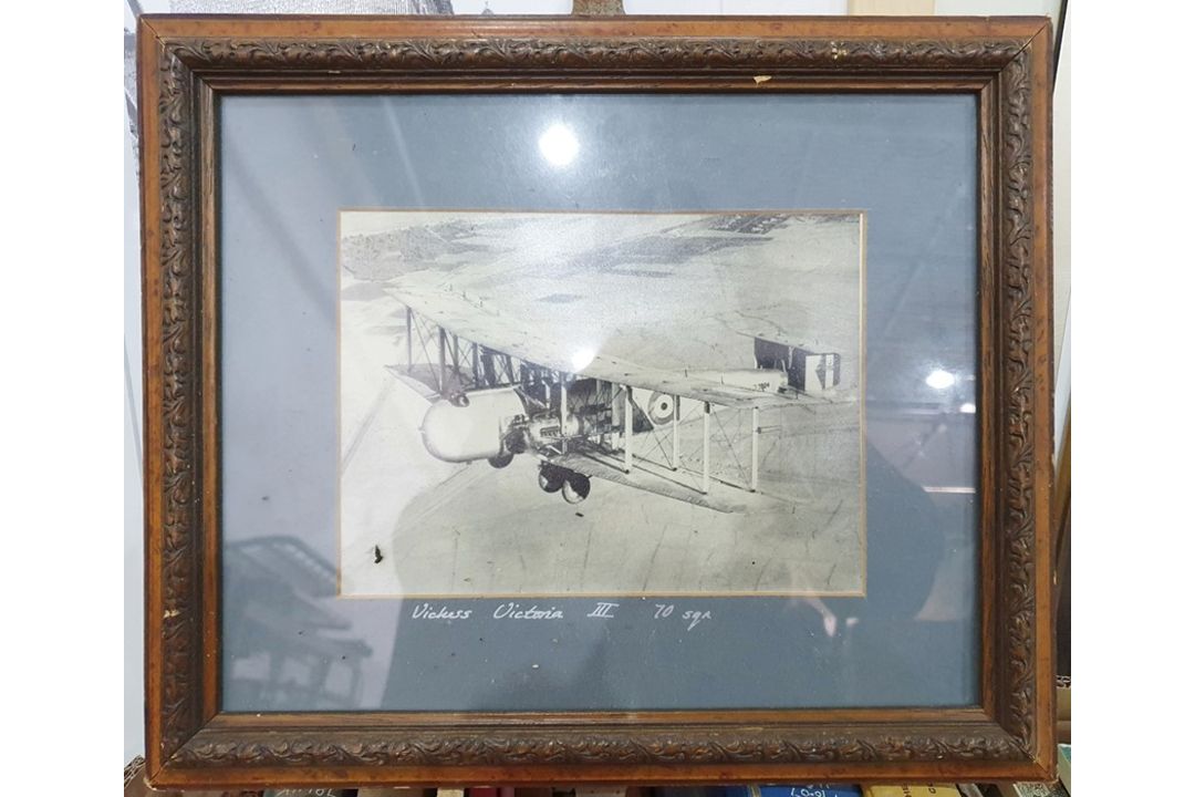 Photograph of a Vickers Victoria III, gilt picture frames and assorted prints and pictures (1 box) - Image 11 of 12