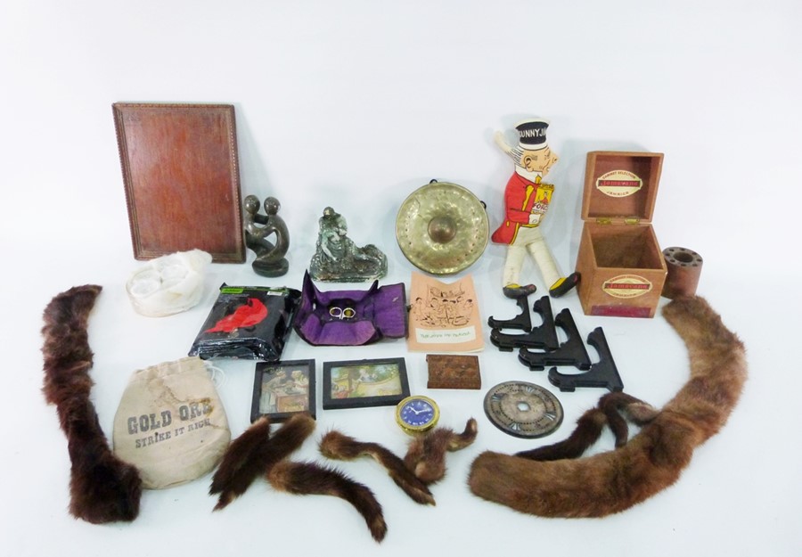 Quantity of assorted collectables and ceramics to include T&G Green Cornishware storage jar (2