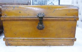 Vintage tin trunk, 70cm wide x 50cm deep x 41cm high