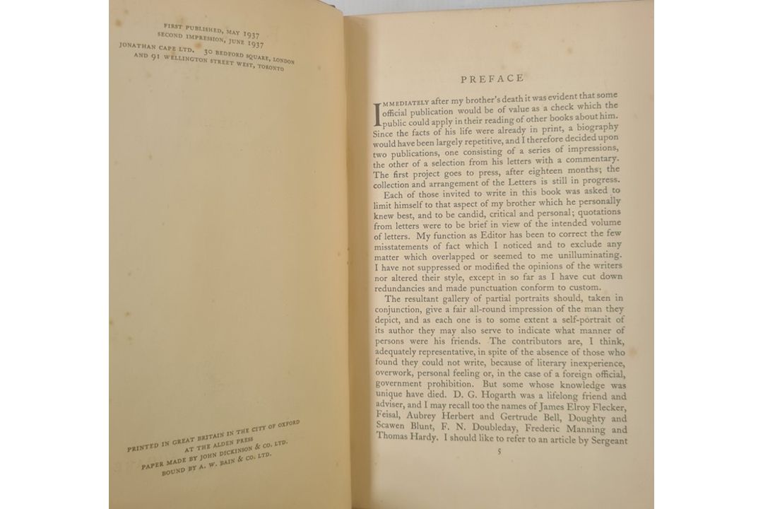 Assorted volumes, including T.E. Lawrence 'Seven Pillars of Wisdom', 'By his friends', 'Goldsmith' - Image 19 of 48