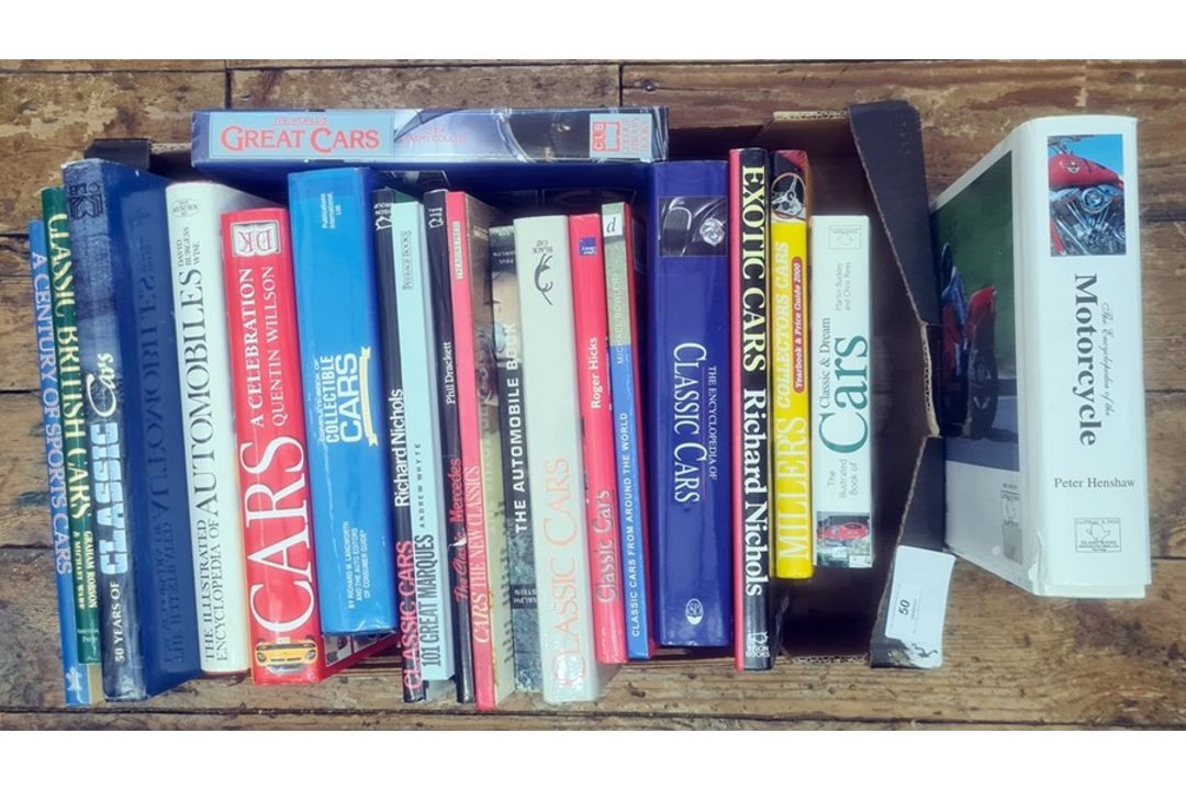 Motoring interest, box of books to include Peter Henshall "The Encyclopaedia of the Motorcycle",