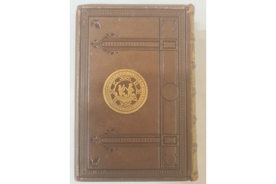 Assorted volumes, including T.E. Lawrence 'Seven Pillars of Wisdom', 'By his friends', 'Goldsmith' - Image 9 of 48