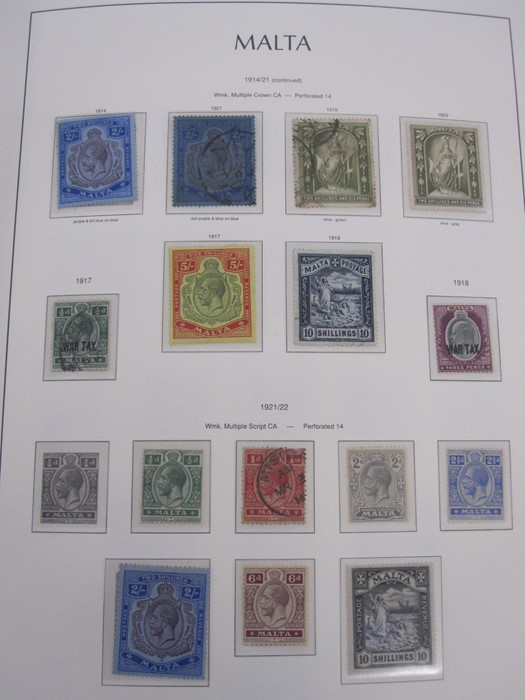 Album of Malta stamps, page of 1/2d 1860 through to 1966 appears complete, includes 1922 10s - Image 7 of 21