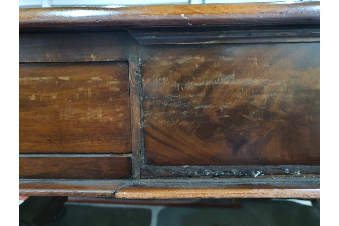 Late 19th/early 20th century large mahogany desk with leather inset top rectangular with rounded - Image 23 of 28