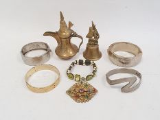 Quantity of costume jewellery including a gilt metal and faux-tortoiseshell necklace, a number of