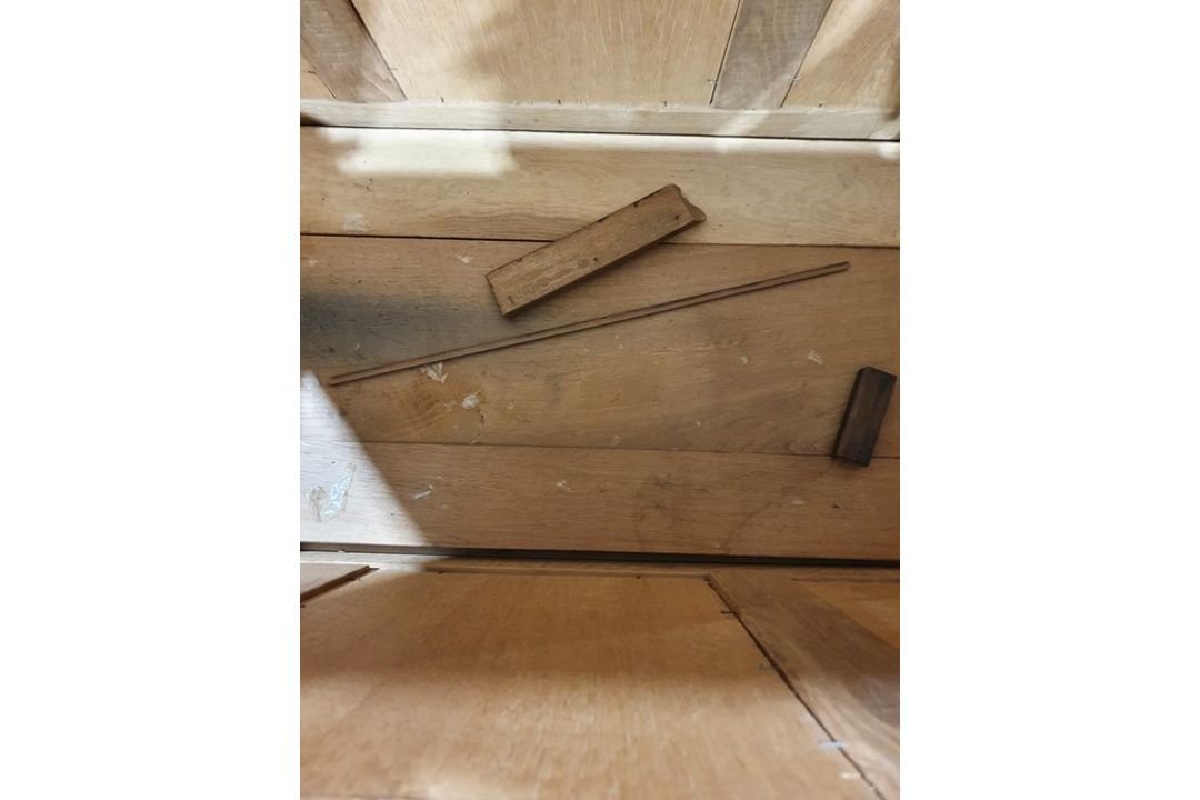 20th century oak coffer, rectangular top with moulded edge, three panels to the front, shaped - Image 18 of 24