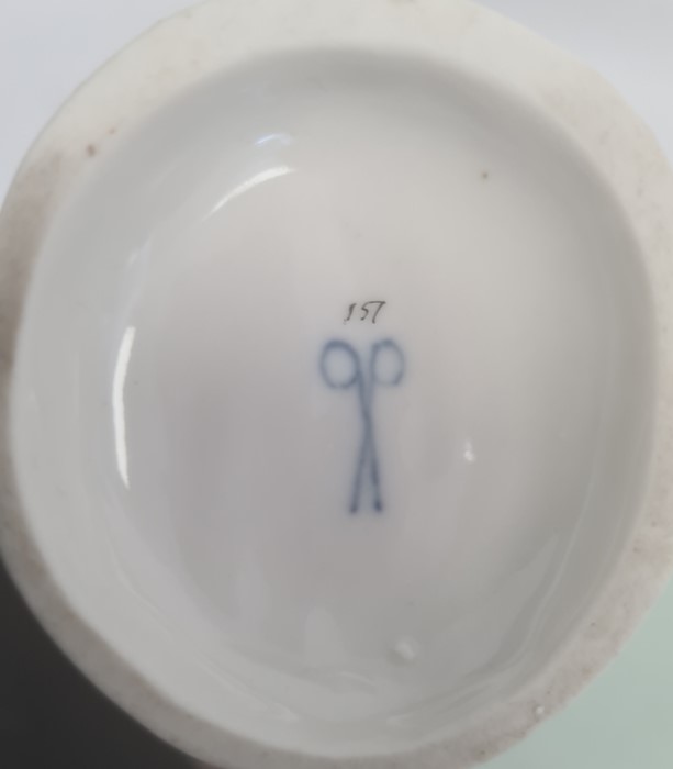 Continental porcelain monkey band in the Meissen manner, viz:- seven monkeys, some with damage and - Image 5 of 9