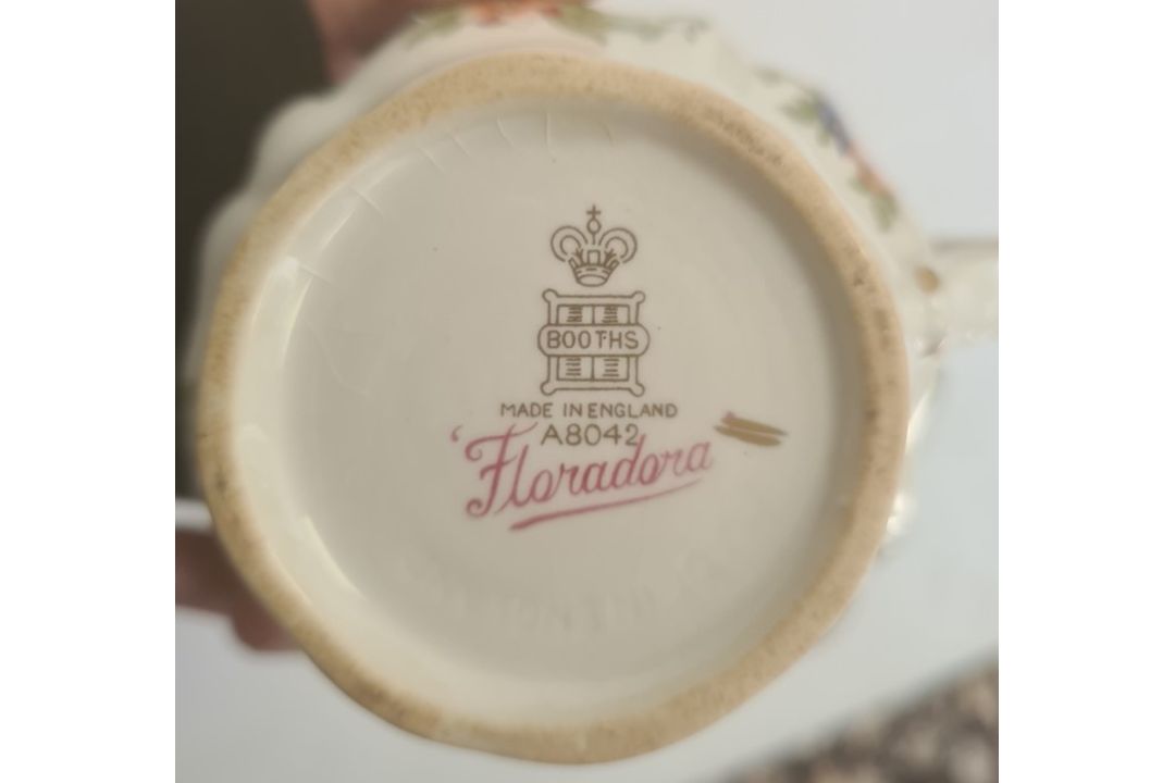 Royal Doulton Booths 'Floradora' teaware and serving dishes and an Oriental blue and white teapot - Image 3 of 3