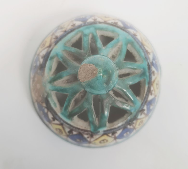 Isnik covered vase, baluster-shaped with pierced cover, rows of lozenge and stylised flowerheads - Image 6 of 8