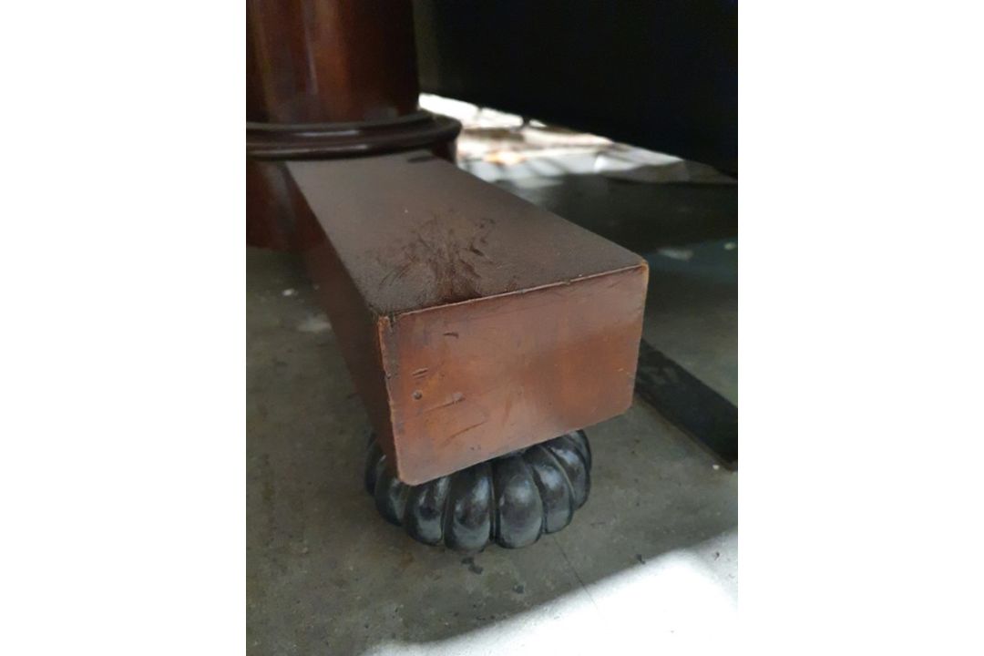 Late 19th/early 20th century large mahogany desk with leather inset top rectangular with rounded - Image 22 of 28