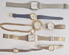 Gentleman's stainless steel Casio bracelet watch, the dial with digital aperture, a lady's gilt