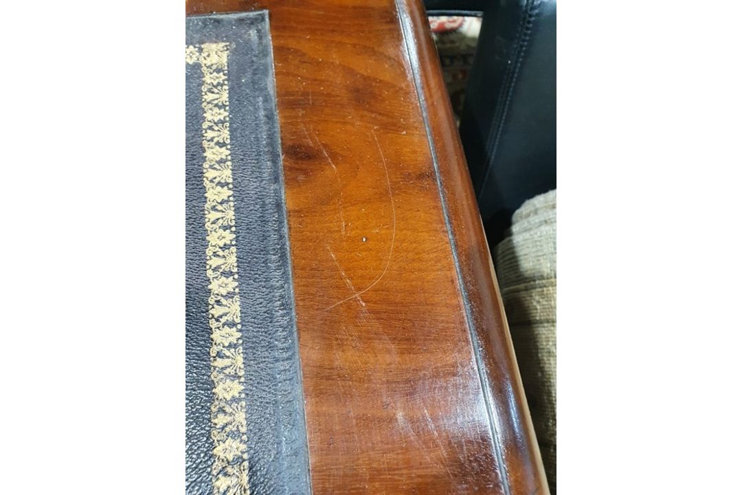 Late 19th/early 20th century large mahogany desk with leather inset top rectangular with rounded - Image 9 of 28