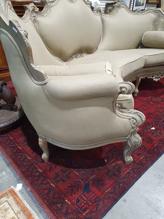 Modern French-style beige painted and upholstered curved three-seat sofa and cushions Condition - Image 22 of 24