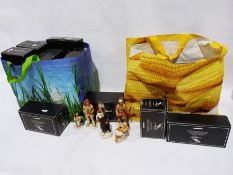 Collection of Old World Castagna figures, mainly native Americans (2 carriers bags) Condition