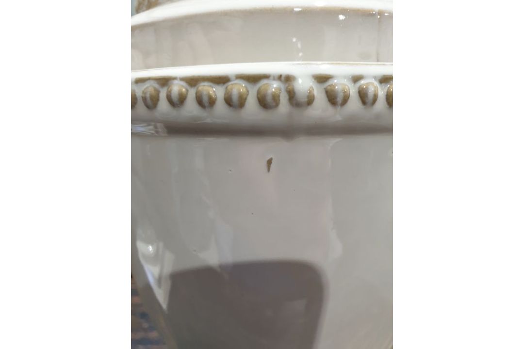 Pair of modern cream glazed ceramic lidded urn-shaped vases (2)  Condition ReportSurface/glazing - Image 5 of 6