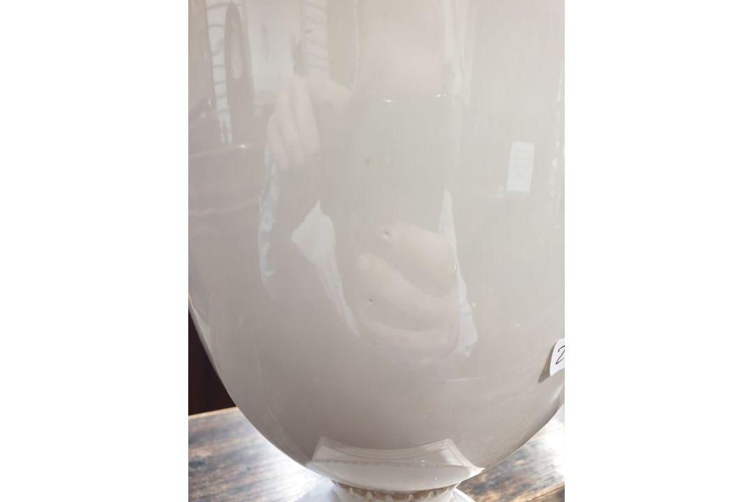 Pair of modern cream glazed ceramic lidded urn-shaped vases (2)  Condition ReportSurface/glazing - Image 4 of 6