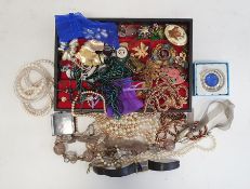 Quantity of costume jewellery including simulated pearls, a Seiko watch, etc
