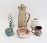 Usch Spettigue lidded trinket dish with incised flower decoration, a David Pritchard studio