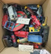 Quantity of model railway accessories including a Hornby clockwork locomotive, a Hornby Southern