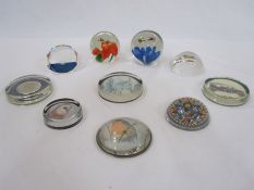 The Queens Diamond Jubilee 2012 paperweight, Metropolitan Police paperweight, Edinburgh crystal WAAF