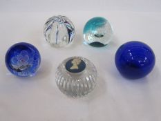 Wedgwood Queen's Silver Jubilee paperweight, Caithness paperweight, Bristol blue glass