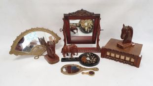 Quantity of vintage combs, a pair of carved wooden bookends modelled as horses, hand mirrors, a