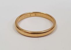 22ct gold wedding ring, finger size K 1/2, approx. 2.6g