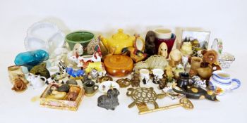 Sylvac model of a dog, three Shudehill models of cats, together with  numerous further animal models