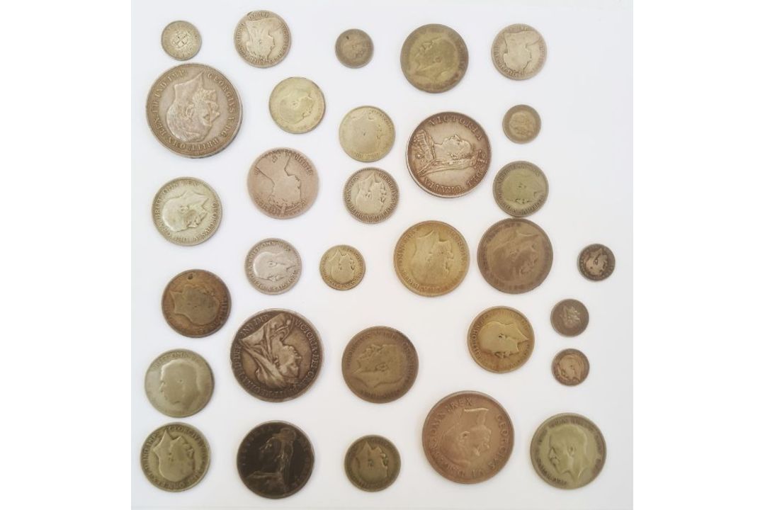 Mix of pre 47 and pre 20 silver coins, 85g pre 20 220g pre 47 - Image 2 of 2
