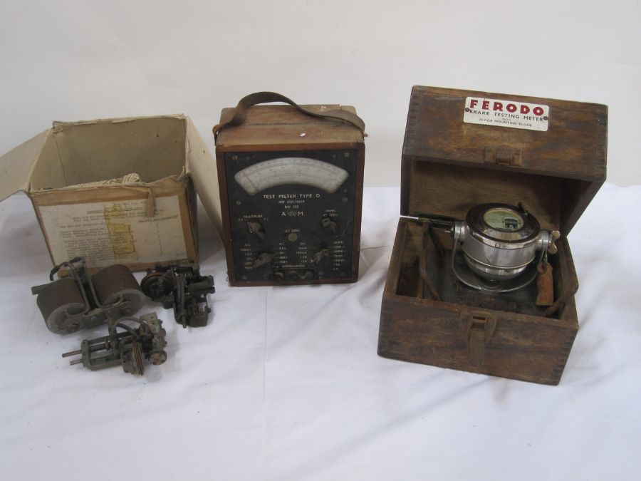 Ferodo brake testing meter with boxed floor-mounting block, a test meter Type D, the MoD Kit (