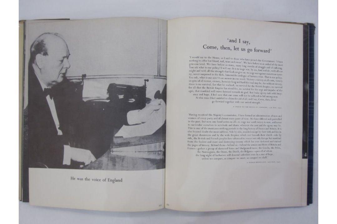 Winston Churchill - signature -  "The Walk with Destiny"  Hutchinson , folio, photographic ills - Image 5 of 8