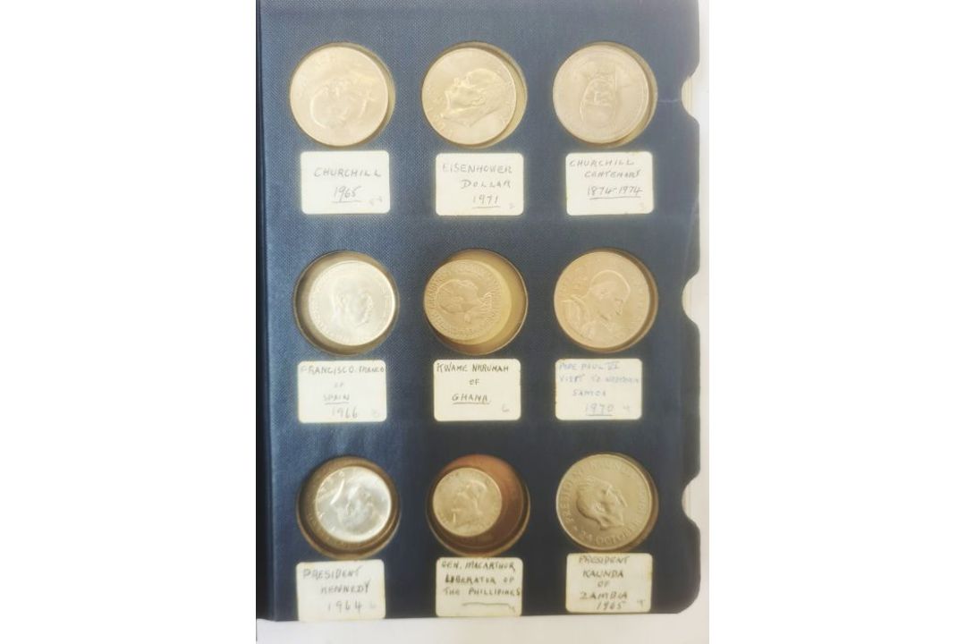 Collectors folder (Whitman's Style) of commemoratives, English, America, some representing Olympics, - Image 2 of 6
