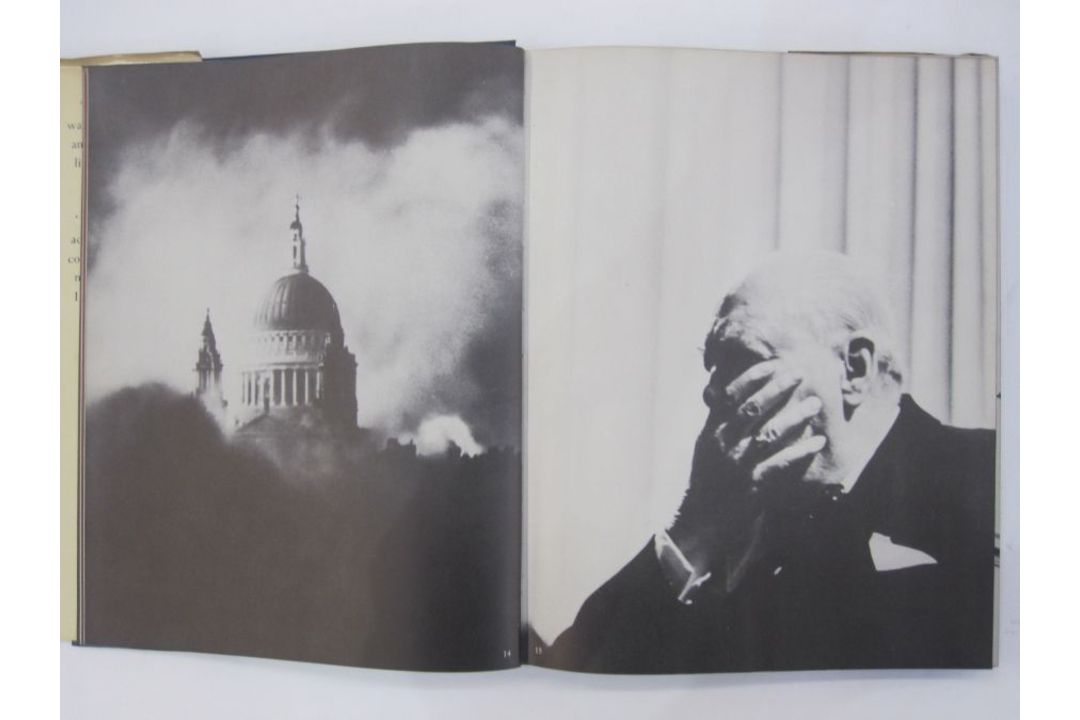 Winston Churchill - signature -  "The Walk with Destiny"  Hutchinson , folio, photographic ills - Image 4 of 8