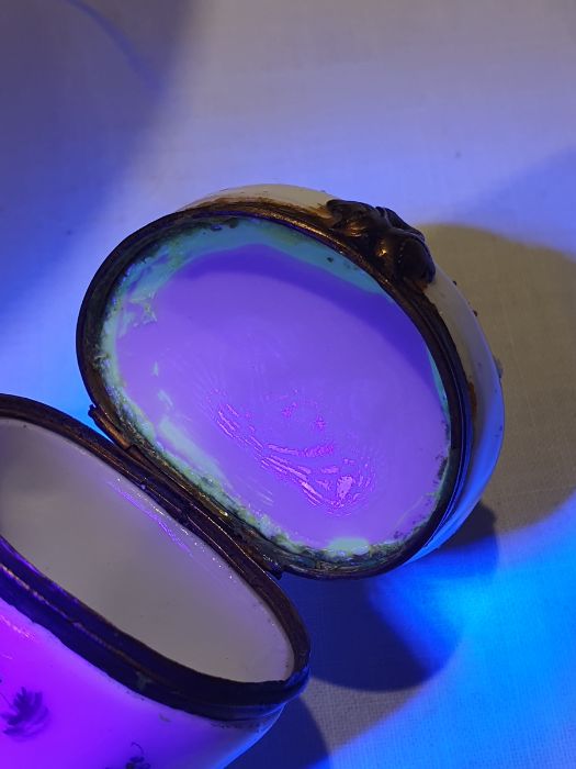 Two Meissen porcelain miniature trefoil pedestal bowls, relief floral spray and bug decorated, - Image 24 of 27