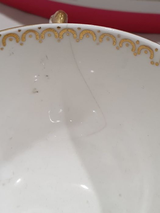 26 assorted 18th/19th century teacups and saucers to include Derby and Spode, all mainly in peach, - Image 3 of 35