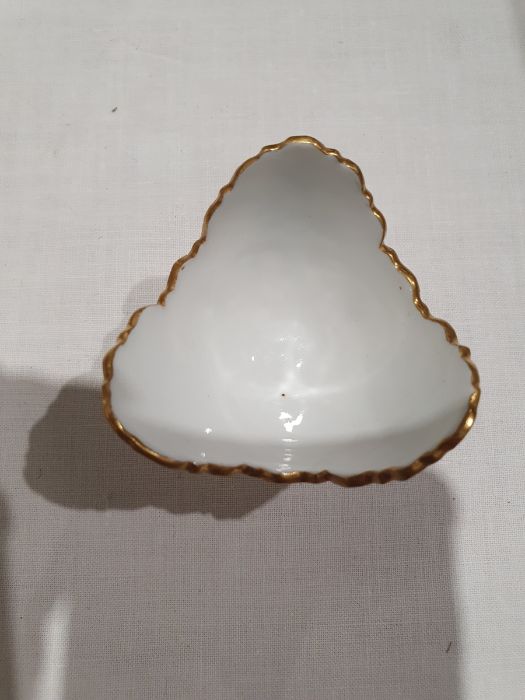 Two Meissen porcelain miniature trefoil pedestal bowls, relief floral spray and bug decorated, - Image 3 of 27