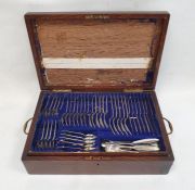 Two-handled canteen of plated ware by Goldsmiths & Silversmiths Co Ltd, 47cm wide