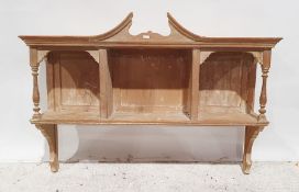 Pine wall-hanging rack