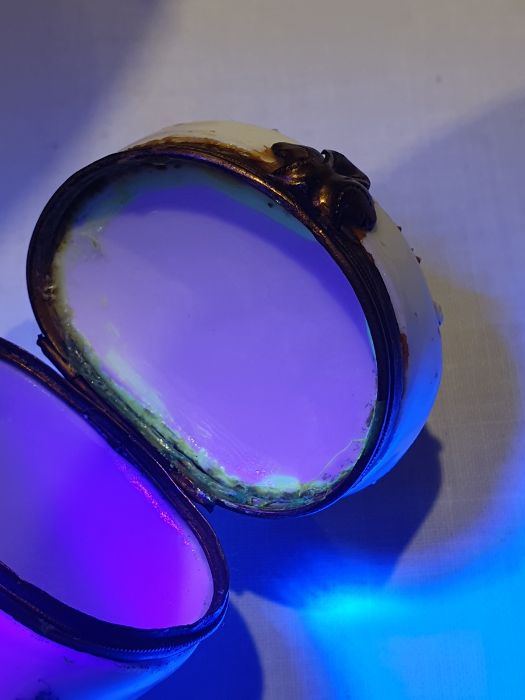 Two Meissen porcelain miniature trefoil pedestal bowls, relief floral spray and bug decorated, - Image 25 of 27