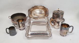 Quantity of flatware with mother-of-pearl and ivorine handles and other assorted silver plate (2
