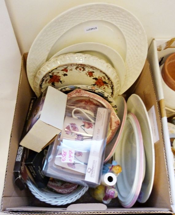 Pyrex roasting dish, a pair of Art Deco amber glass bowls, a vintage Agilux camera, a vintage - Image 3 of 4