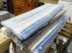 Five garden seat cushions (5)