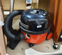 Henry hooverCondition Report Surface scratches throughout, wear to wheels. Wattage: 620w Includes